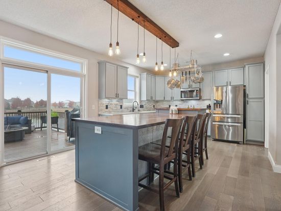 4590 Empress Way N, Hugo, MN 55038