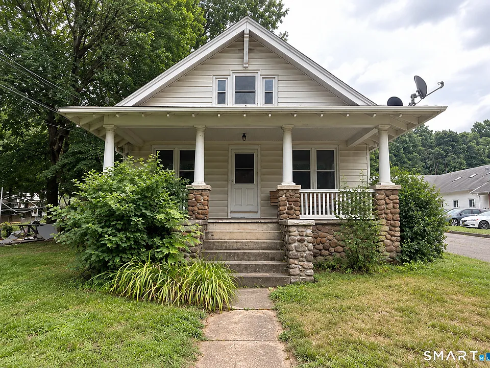 1268-2 Old Colony Rd