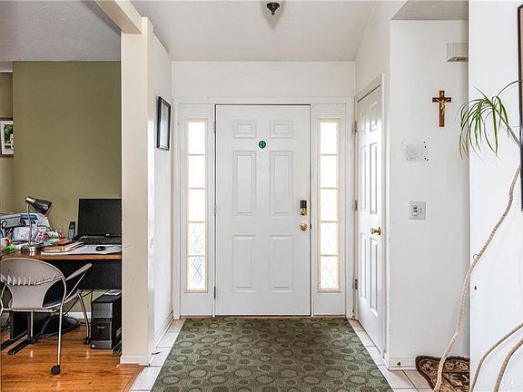 5th image of 6384 Riverbend Dr