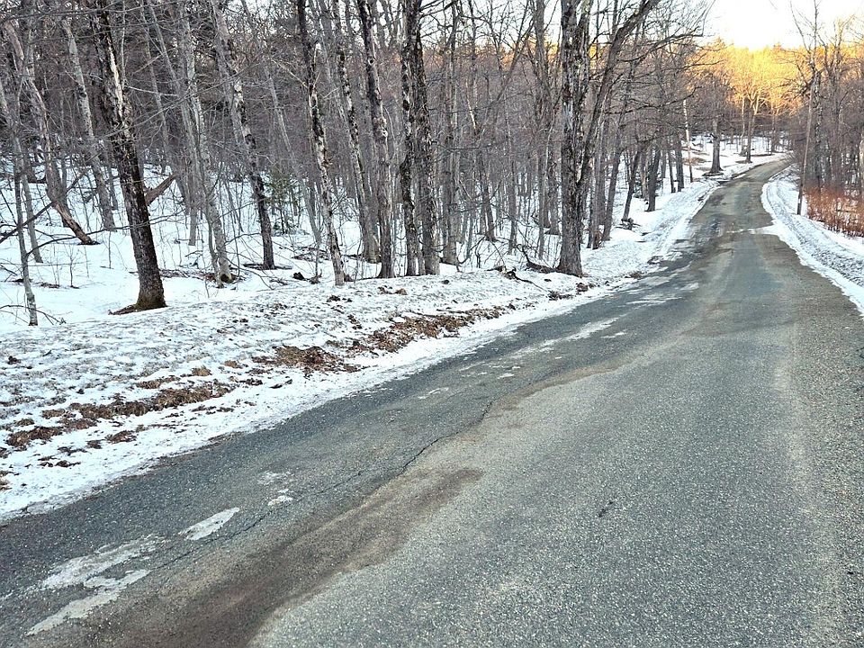 2nd image of 29 Moores Rd