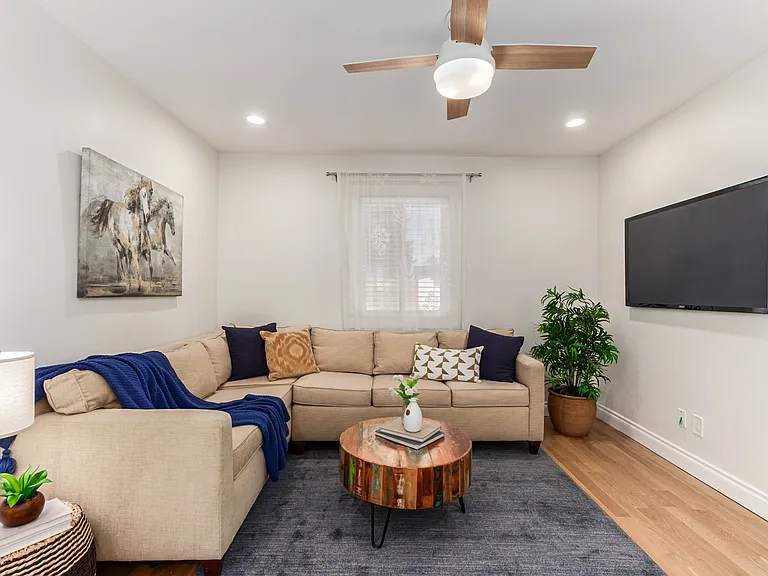 4690 N Clay St — Photo 3