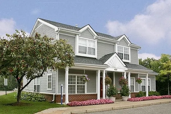 Brookwood Apartments — Photo 4