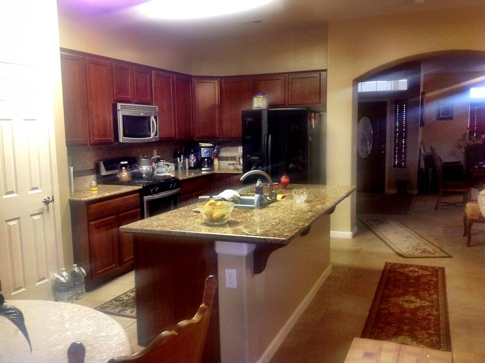 2nd image of 3830 N Fontana Ct