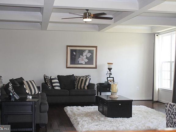 3rd image of 8625 White Fox Cir