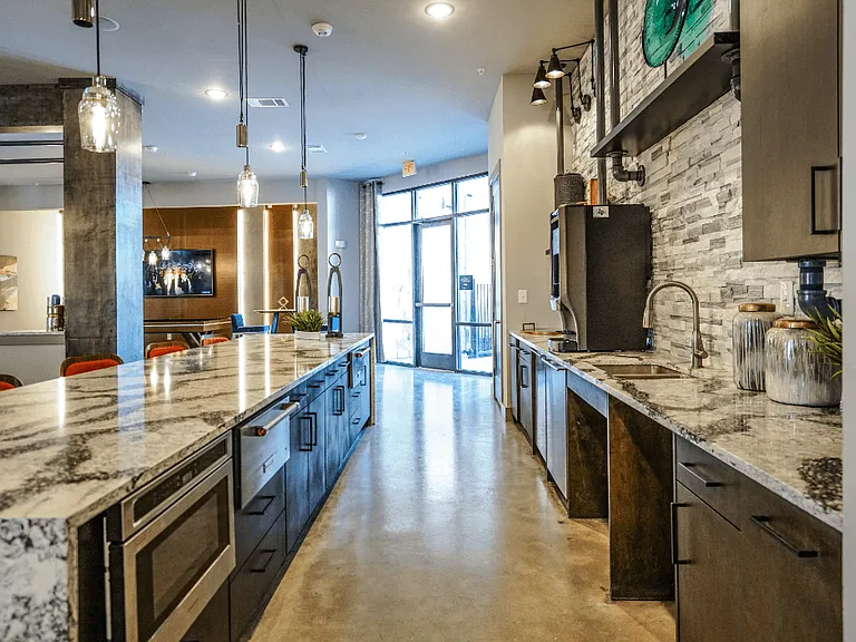 The Grand at Manor Apartments — Photo 19