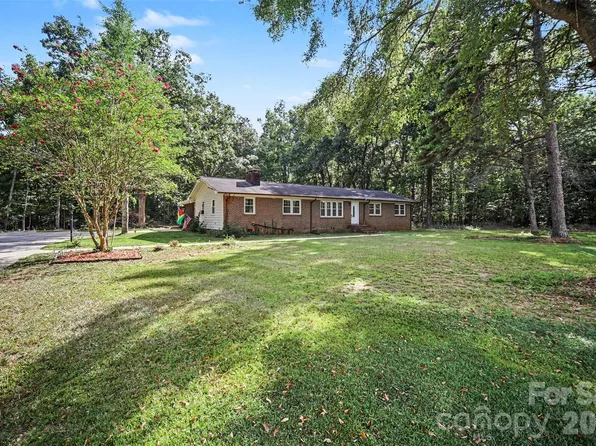 2681 University Dr, Lancaster, SC 29720