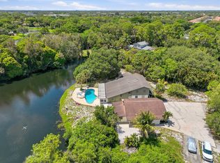 7689 Lawrence Road, Boynton Beach, FL 33436