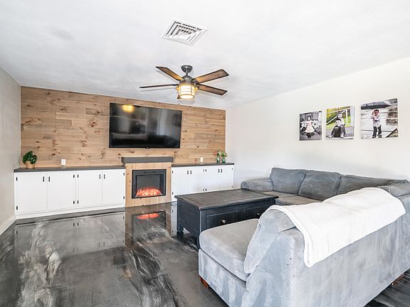 4th image of 2139 W OBISPO Avenue