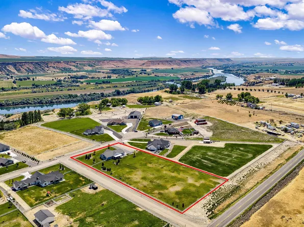 141 Twilight Trl, Marsing, ID 83639
