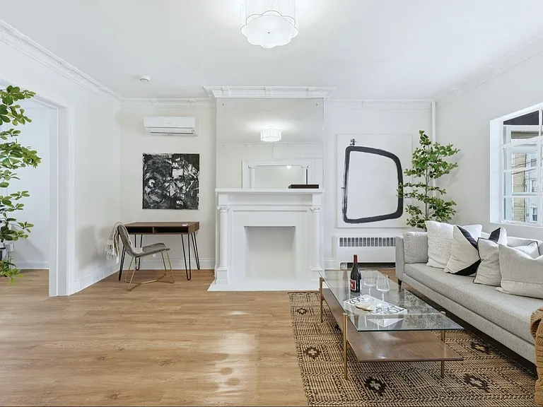 114 Oak St #1 — Photo 7