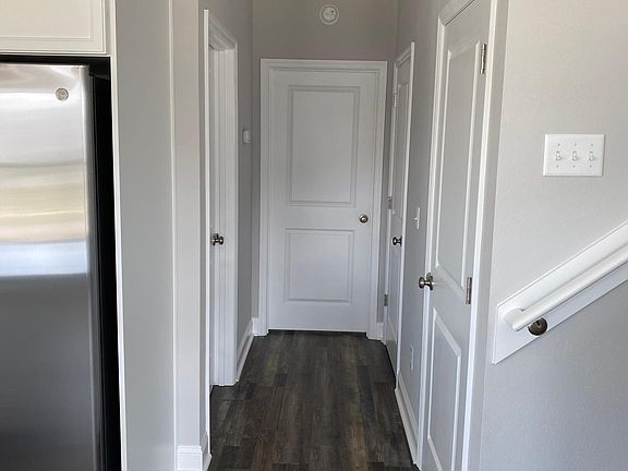 5th image of 2902 Fontana St