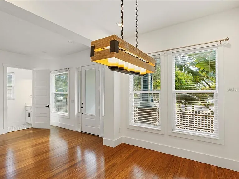 214 E Floribraska Ave — Photo 10