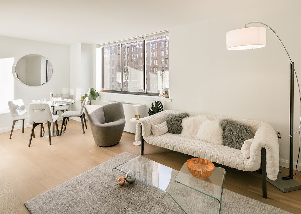 1st image of 250 W 19th St APT 5F