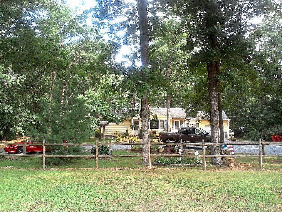 2nd image of 4873 Woodpecker Rd