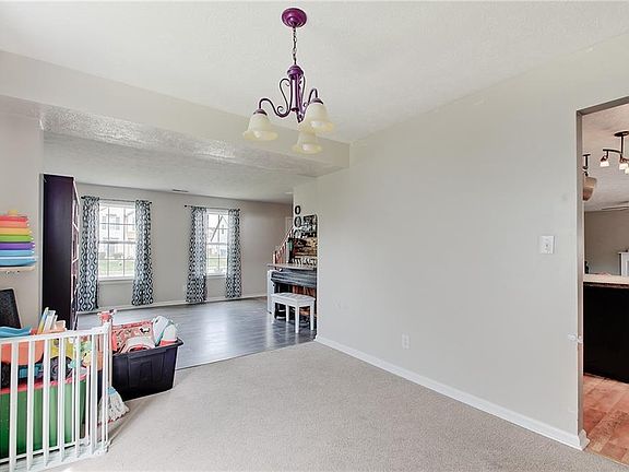 5th image of 9939 Alexia Dr