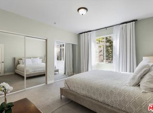 1444 S Point View St #PENTHOUSE 305, Los Angeles, CA 90035