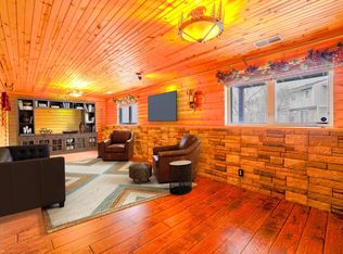 563 Milwaukee Rd, Shakopee, MN 55379