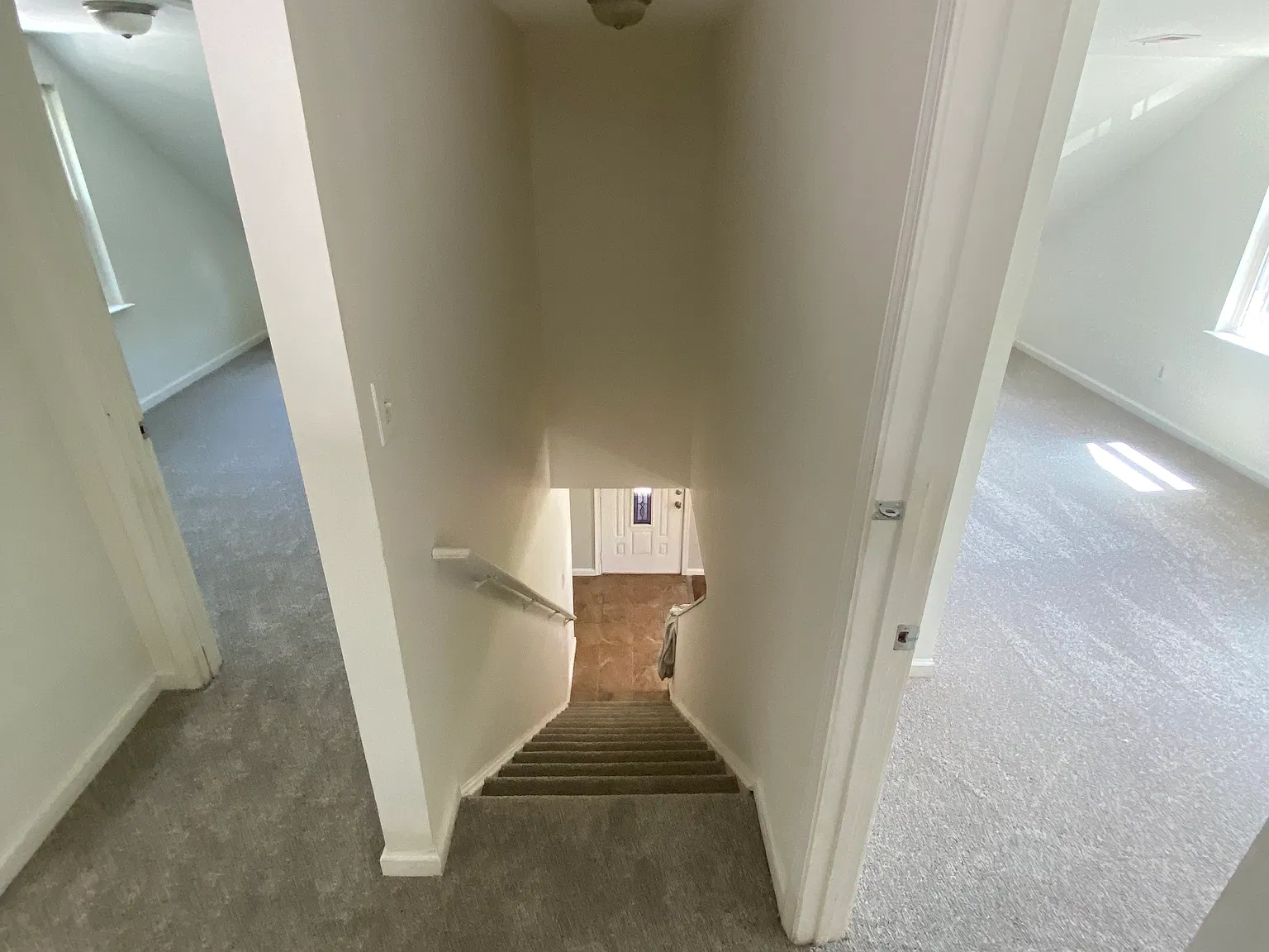 3 bed, 1300 sqft, $2,200 — Photo 4