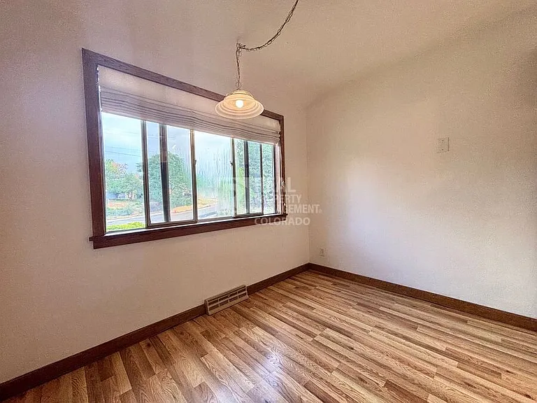 1004 S Arbutus St #1004 — Photo 3