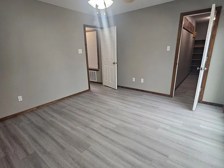 1202 Copper Creek Dr — Photo 19
