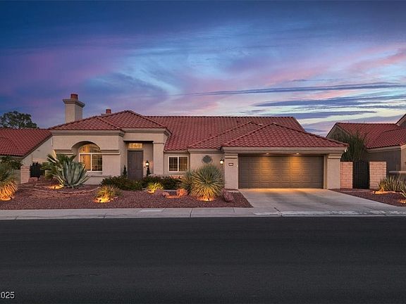 4th image of 2900 Crown Ridge Dr