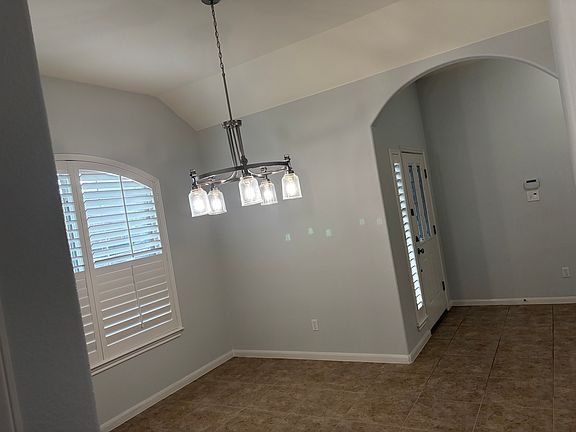 5th image of 505 Rolling Brook Ln
