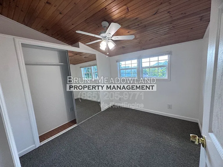 132 Henry Ave — Photo 16