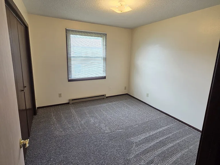 2702 Fryklund Dr — Photo 10