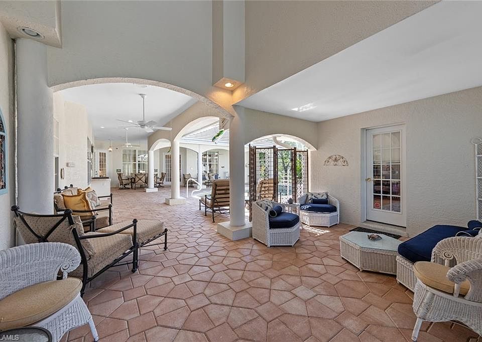1st image of 8771 King Lear CT