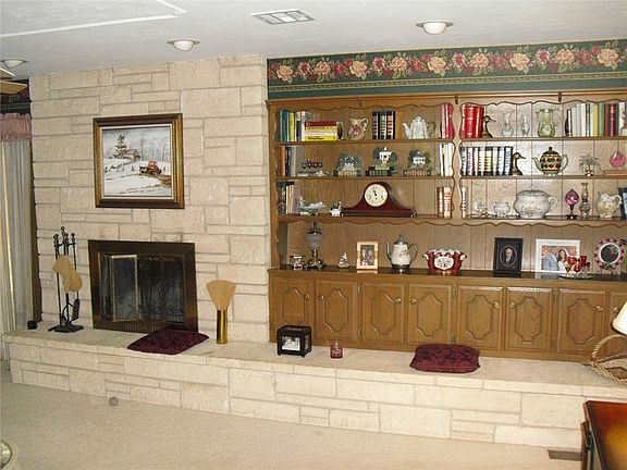 4th image of 3013 Kerry Ln