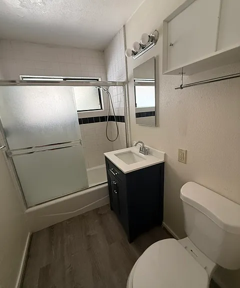 320 Lomitas Ln — Photo 8
