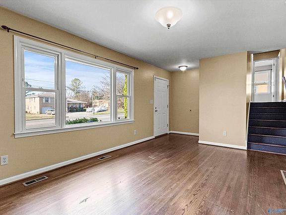 5th image of 3003 Sparkman Dr NW