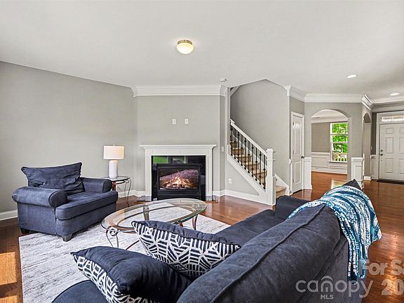 2nd image of 6003 Fallondale Rd