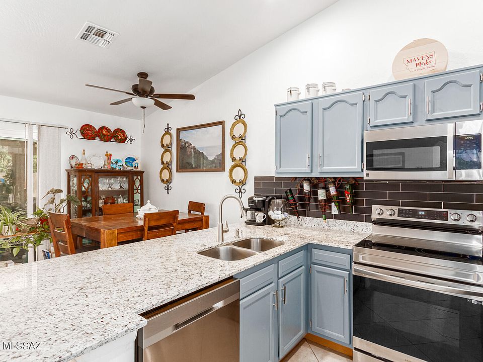1st image of 10470 W Catalina Dr