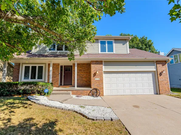 8119 Goodman Dr, Urbandale, IA 50322