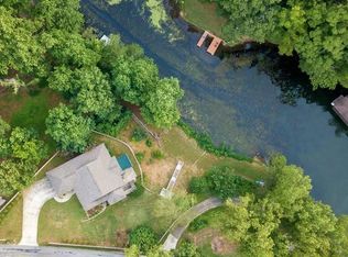 195 Lakewood View Dr, Muscle Shoals, AL 35661