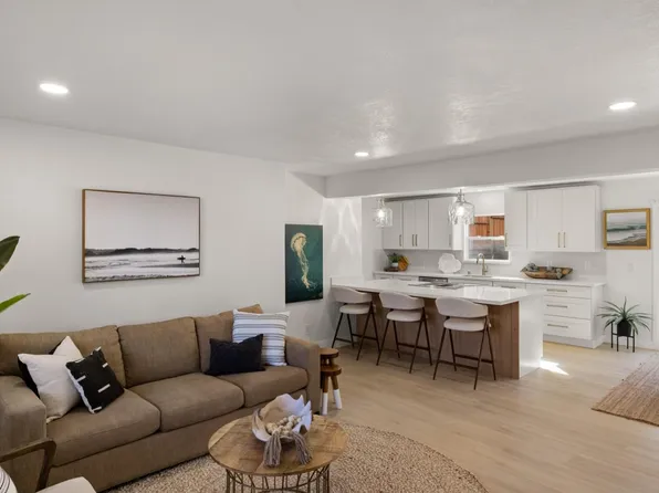 721 Oak St, Monterey, CA 93940