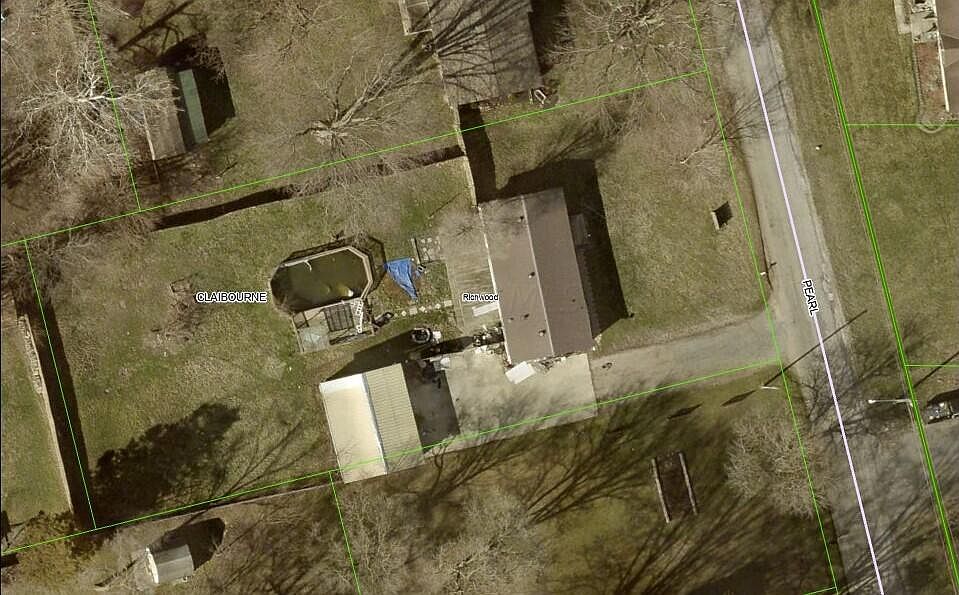 1st image of 290 Pearl St