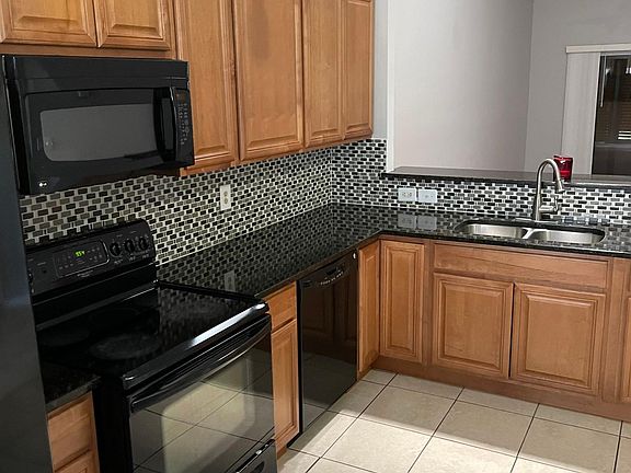 3rd image of 12319 Augusta Woods Ct