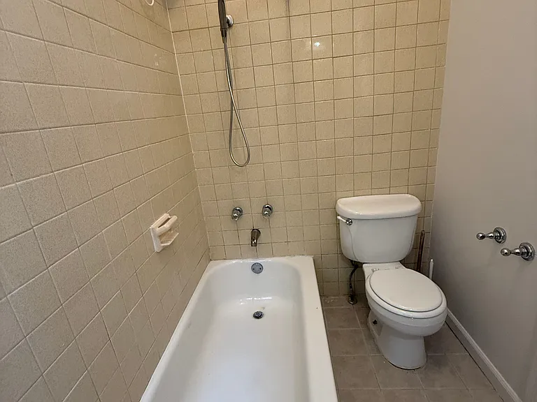 100 S Washington Ave #1 — Photo 9