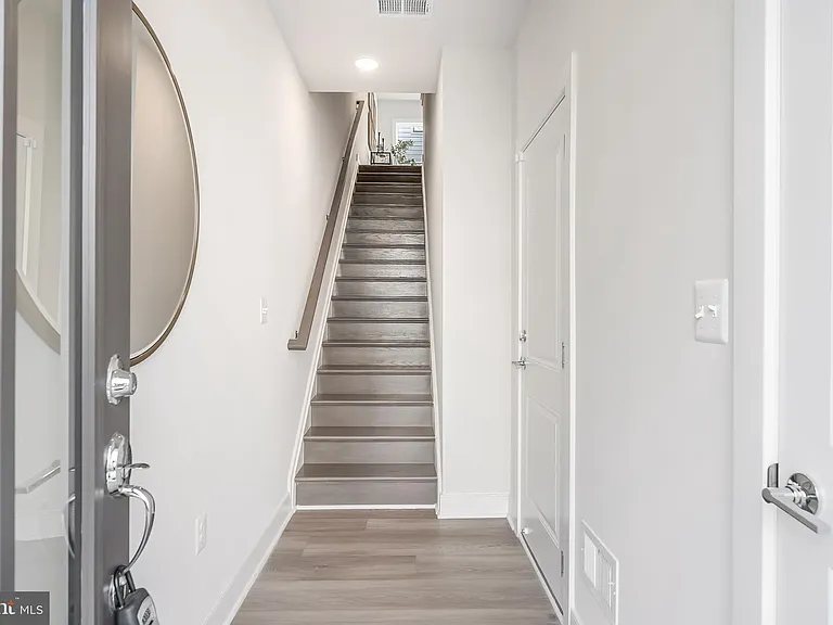 12742 Verdant Way — Photo 2