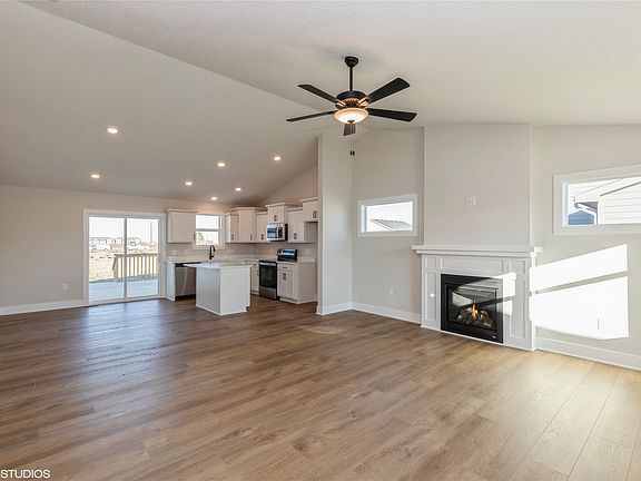 5th image of 14225 N Valley Dr