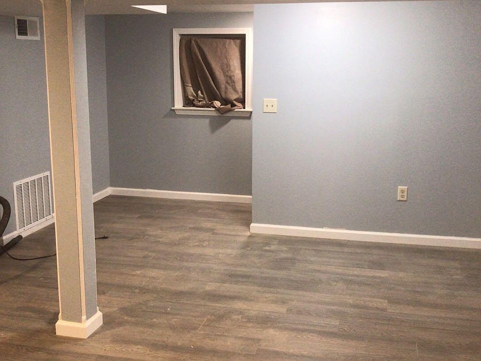 1st image of 4031 W Barry Ave