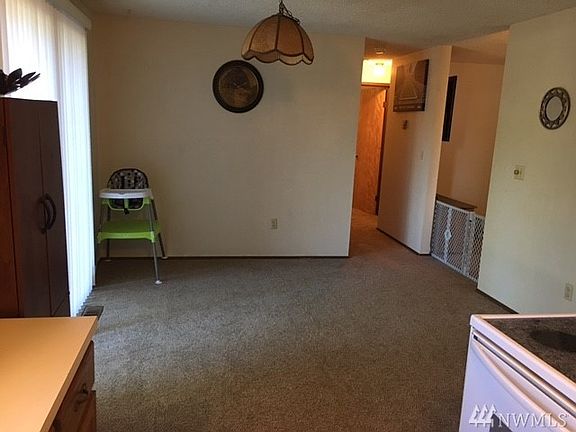 3rd image of 10013 158th St E #1&2