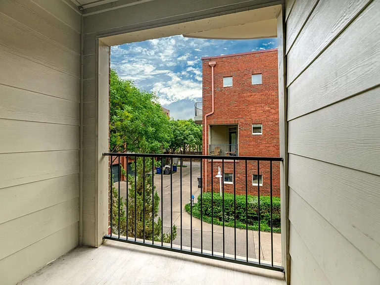 4239 Rawlins St #7 — Photo 31
