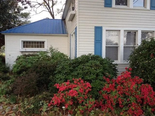 2 bed, 1600 sqft, $1,375 — Photo 2