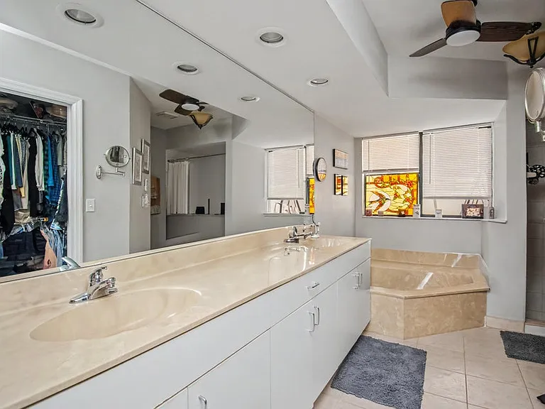 7678 Solimar Cir #0 — Photo 19