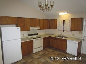 4th image of 1906 Tiffany Dr