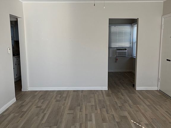 3rd image of 4412 N Lakewood Blvd #4412