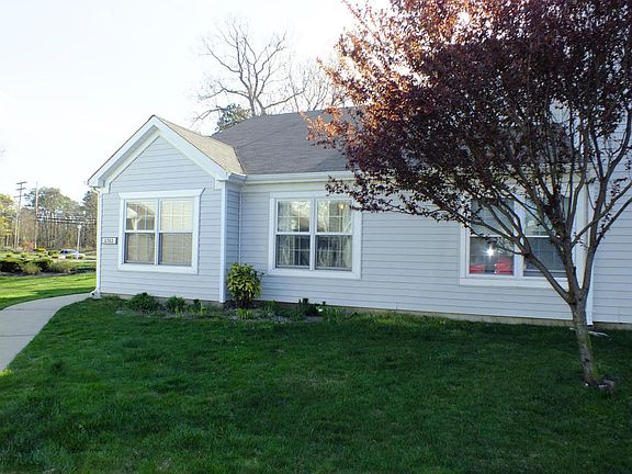 3rd image of 1311 Waters Edge Dr #11BA